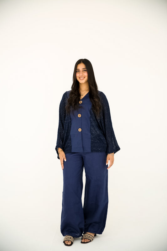 Pure linen trousers with a mesh and linen blouse in Navy