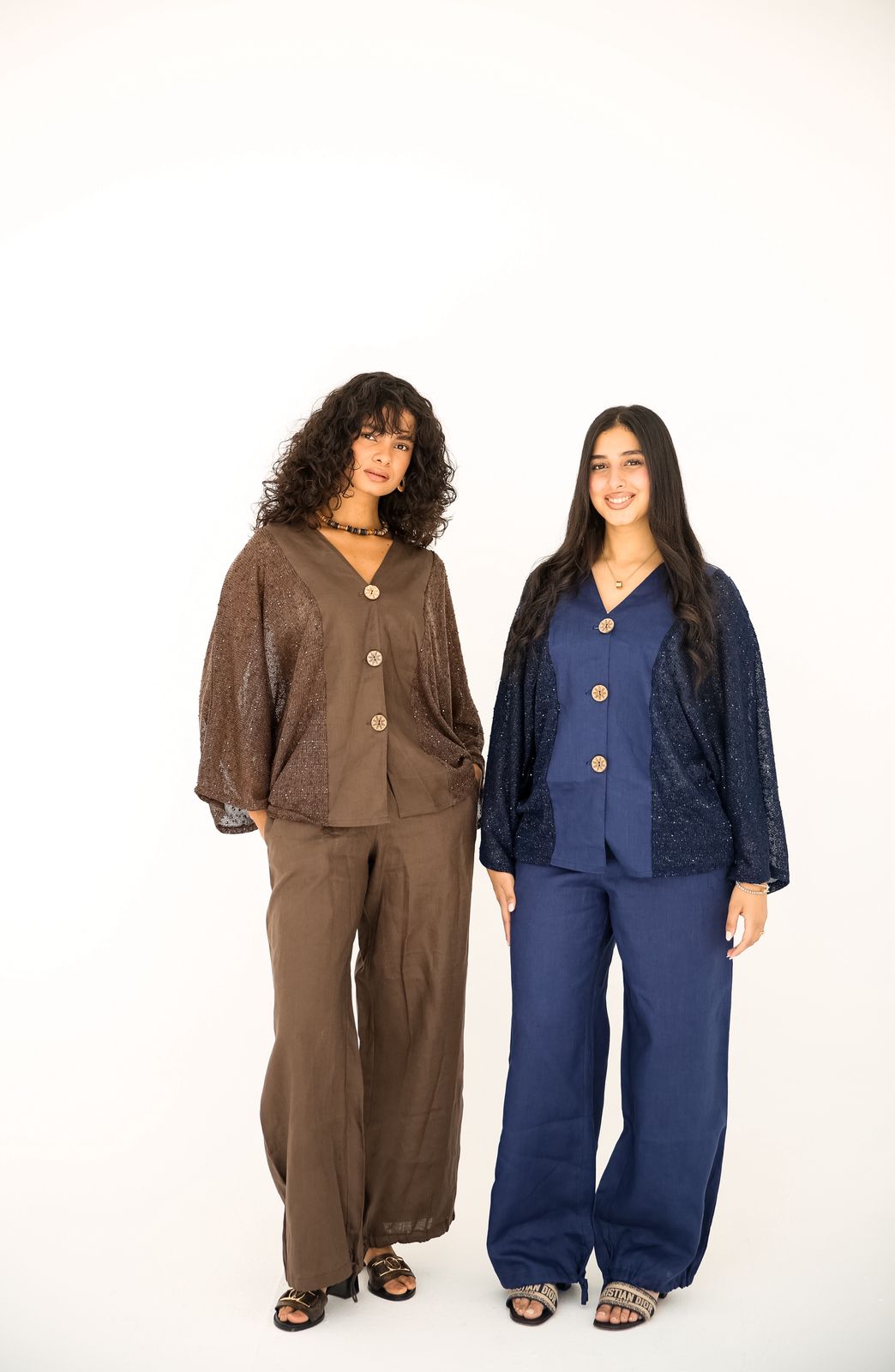 Pure linen trousers with a mesh and linen blouse in Navy